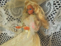 barbie blonde net side